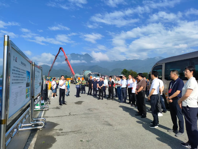 都江堰市人大常委會視察都投集團民生實事項目